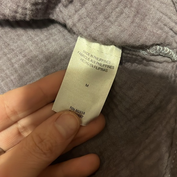 Lucky Brand Women's Cotton Split Back Gauze Texture Button Front Shirt size M - Picture 7 of 10